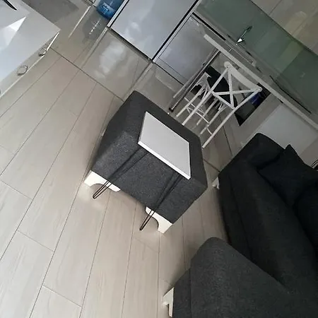 Point Suit Apartment *